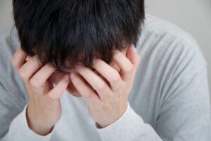 Read more about the article 30歳独身男はやばい?!実家暮らしは貯金があっても結婚は不利って本当？